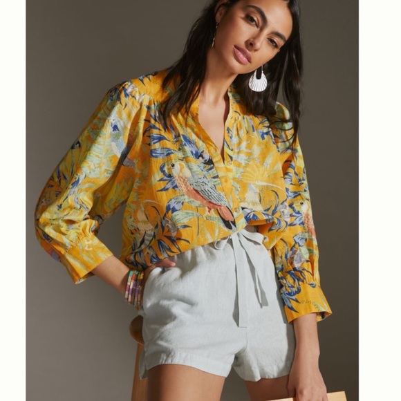 Anthropologie Tops - Anthro Maeve Parrot Print Top